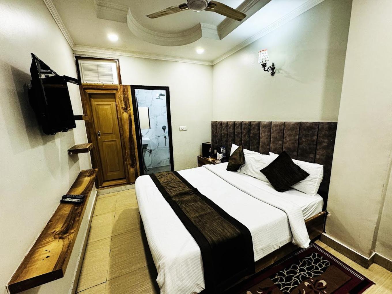 Hotel Jai Balaji, Paharganj, New Delhi Railway Station Esterno foto