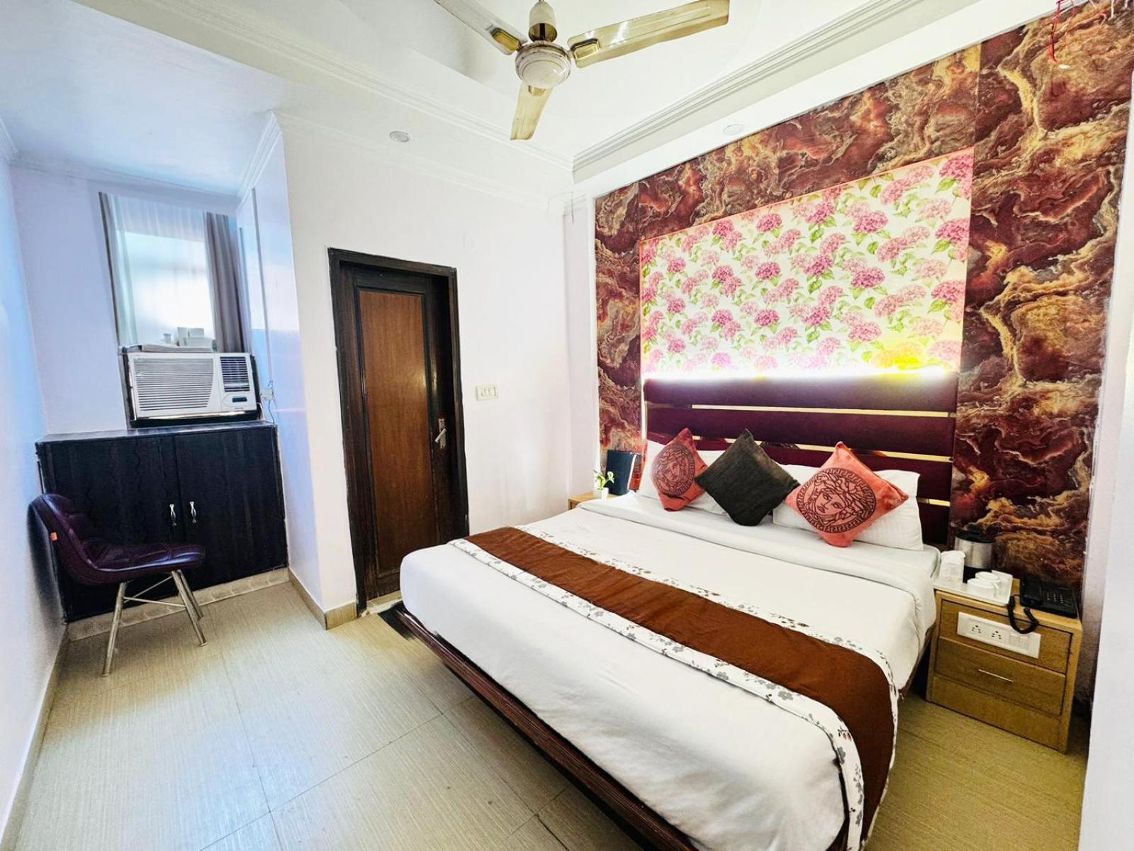 Hotel Jai Balaji, Paharganj, New Delhi Railway Station Esterno foto