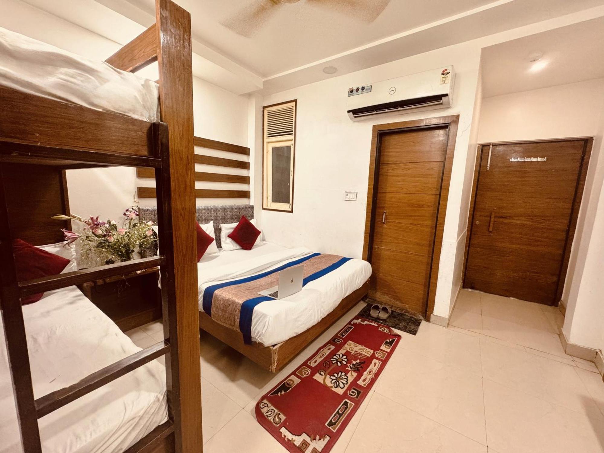 Hotel Jai Balaji, Paharganj, New Delhi Railway Station Esterno foto