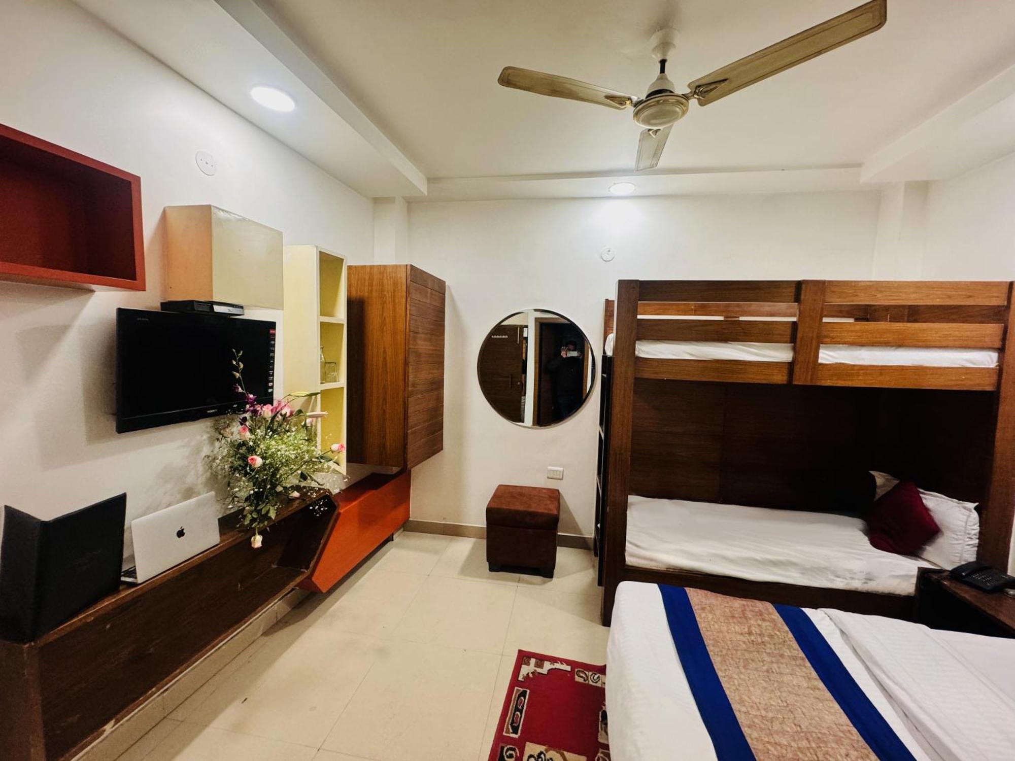Hotel Jai Balaji, Paharganj, New Delhi Railway Station Esterno foto