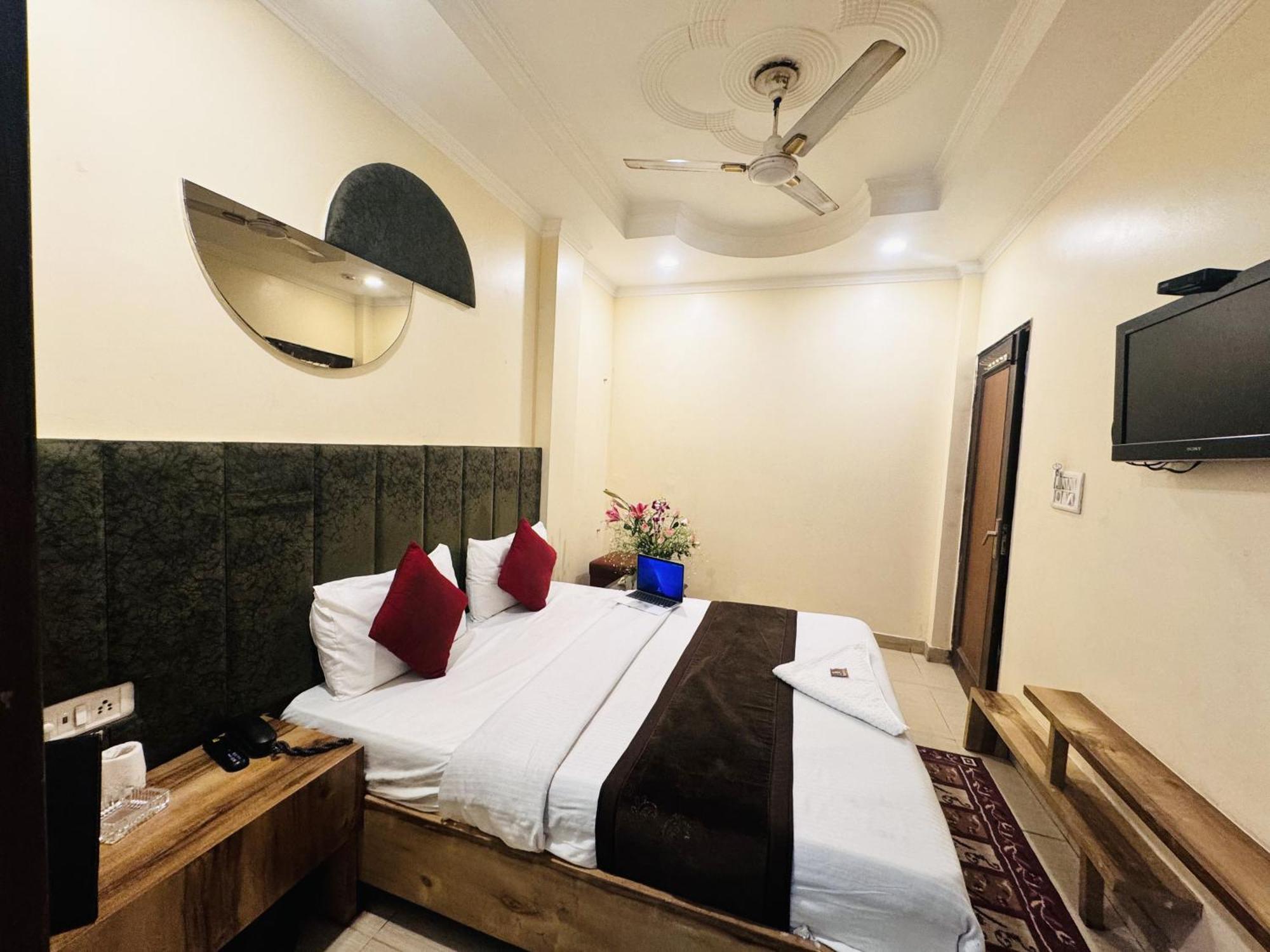 Hotel Jai Balaji, Paharganj, New Delhi Railway Station Esterno foto